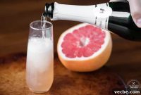 Sparkling Grapefruit Mimosa Recipe for Brunch