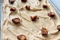 Vanilla Cake with Creamy Peanut Butter Frosting