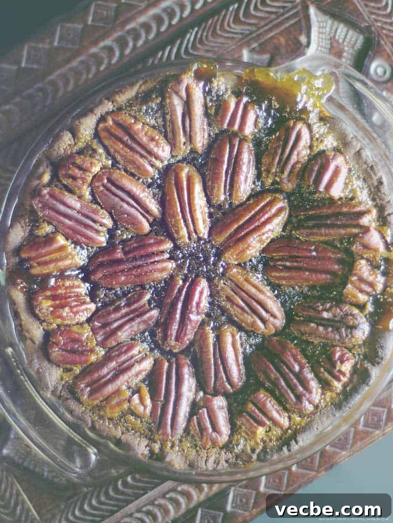 How to Make Maple Pecan Pie 4 Maple Pecan Pie (Free From: gluten, dairy, eggs, corn, added oils, and refined sugar)