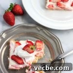 Keto Strawberry Cream Pie Bars