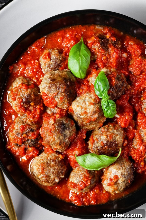 Keto Italian Meatballs in Marinara Sauce 2 keto meatball in marinara sauce