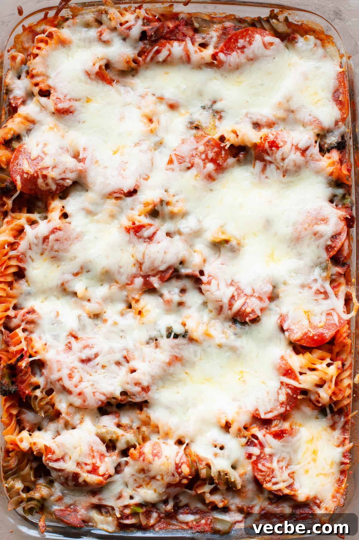 One-Pan Cheesy Pizza Casserole Recipe with Pepperoni 2 healthy pizza casserole