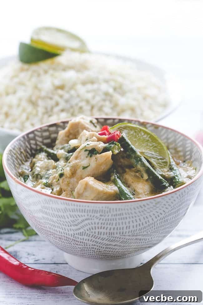 Keto Thai Green Chicken Curry Recipe 3 Keto Green Chicken Curry plated
