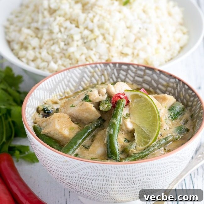 Keto Thai Green Chicken Curry Recipe 4 Keto green chicken Curry close-up