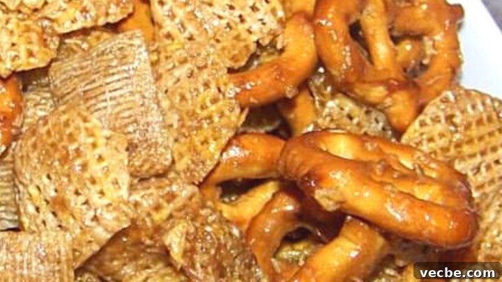 Easy Caramel Snack Mix