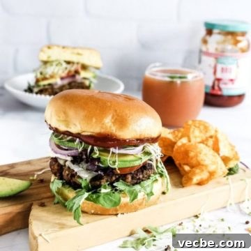 ZUCCHINI BEAN BURGER.