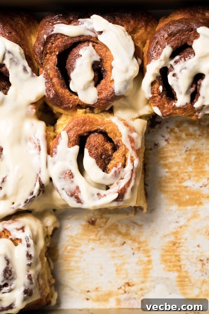 Fluffy Paleo and Keto Cinnamon Rolls Recipe with Yeast 2 Paleo & keto cinnamon rolls with cream cheese glaze