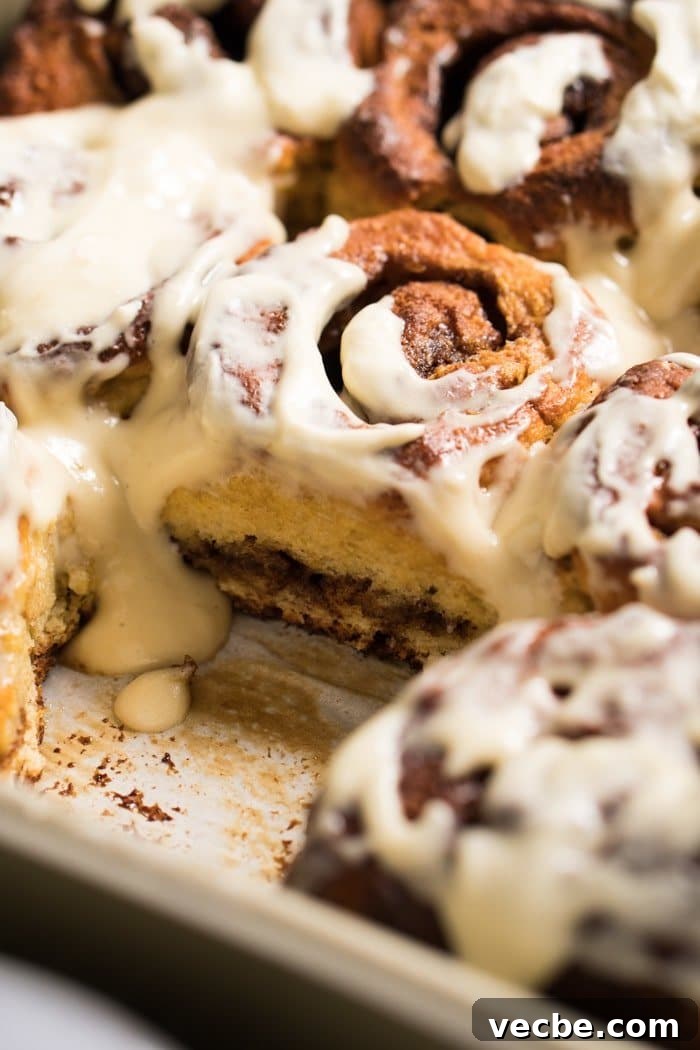 Fluffy Paleo and Keto Cinnamon Rolls Recipe with Yeast 3 Freshly baked paleo & keto cinnamon rolls freshly glazed