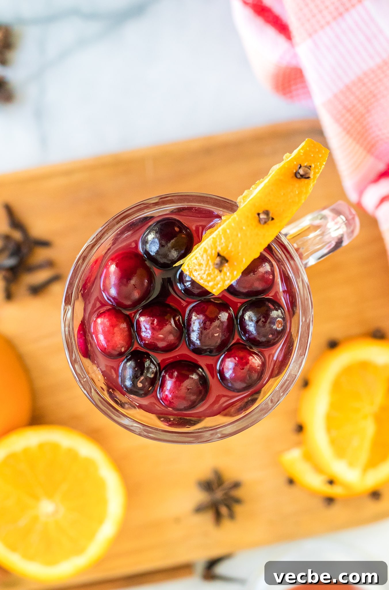 Slow Cooker Spiked Wassail: Festive Mulled Cider 8 slow cooker wassail