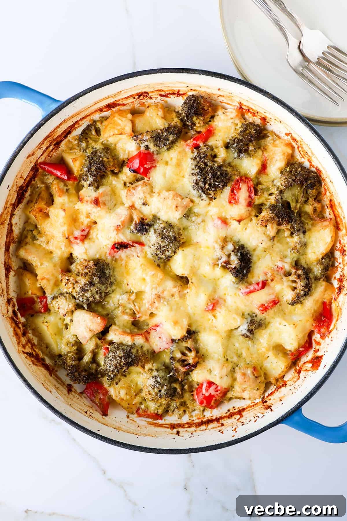 Creamy Baked Chicken, Broccoli and Potato Casserole 2 Baked chicken broccoli potato casserole.