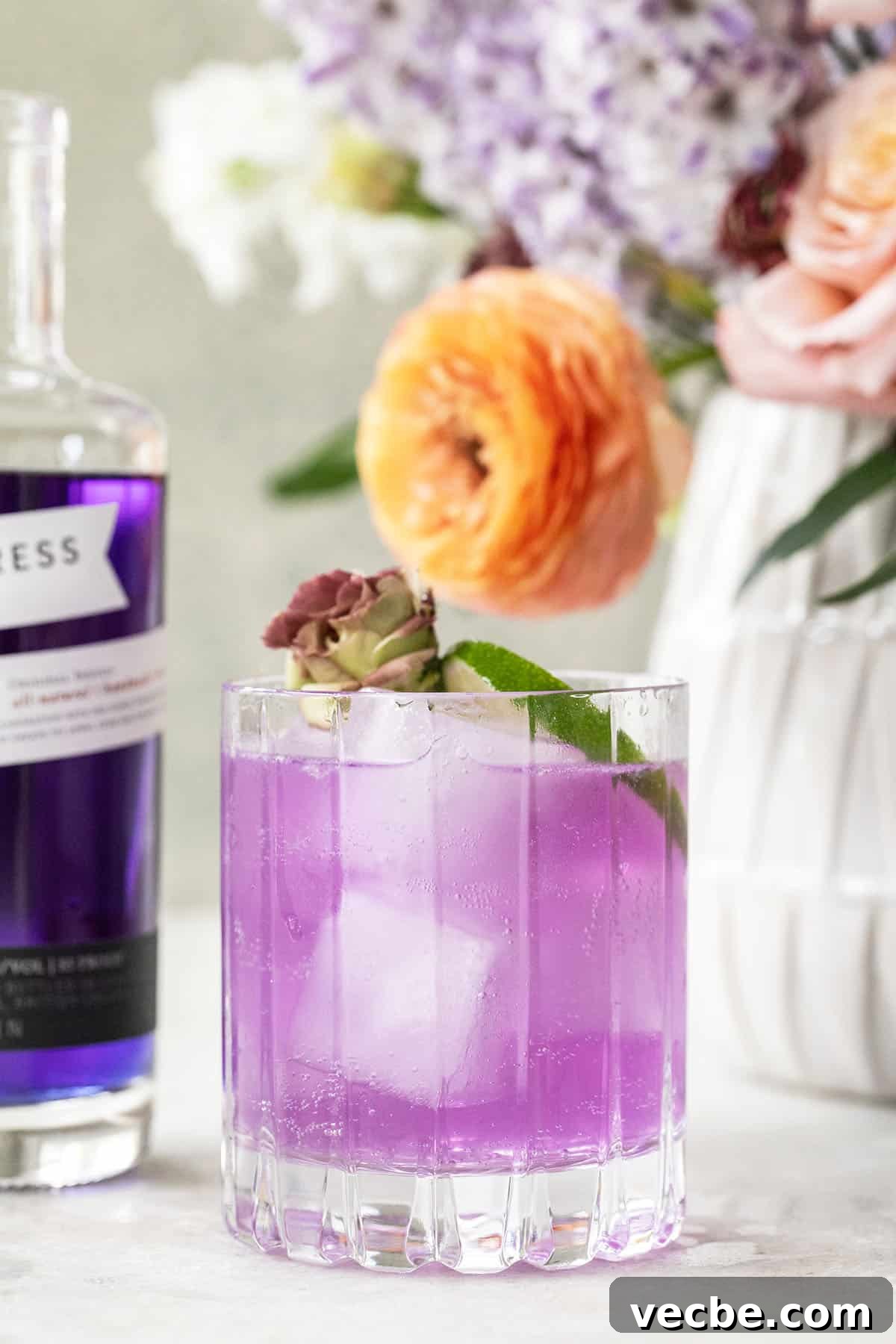 Empress Gin Cocktail Recipes to Try Tonight 5 purple cocktail made with Empress gin